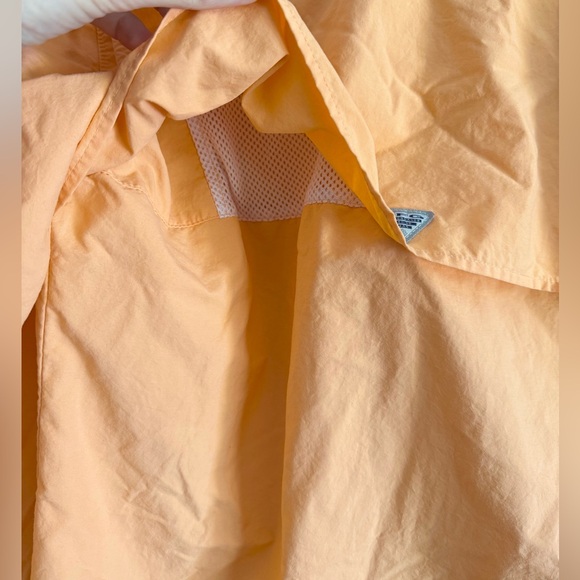 Columbia women’s medium Orange button down shirt - Picture 6 of 7